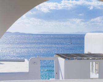 With-inn Mykonos Suites - Tourlos - Балкон