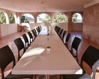 Casa Puente Albor Piscina Climatizada - El Espinar - Restaurant
