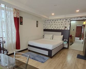 The Kaizer Valley Hotel - Kurseong - Bedroom