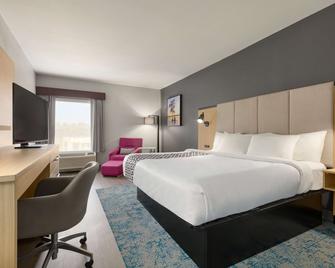 La Quinta Inn & Suites by Wyndham Selma/Smithfield I-95 - Selma - Bedroom