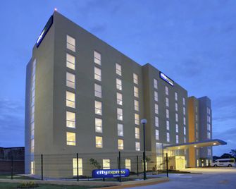 City Express by Marriott Villahermosa - ויארמוסה - בניין
