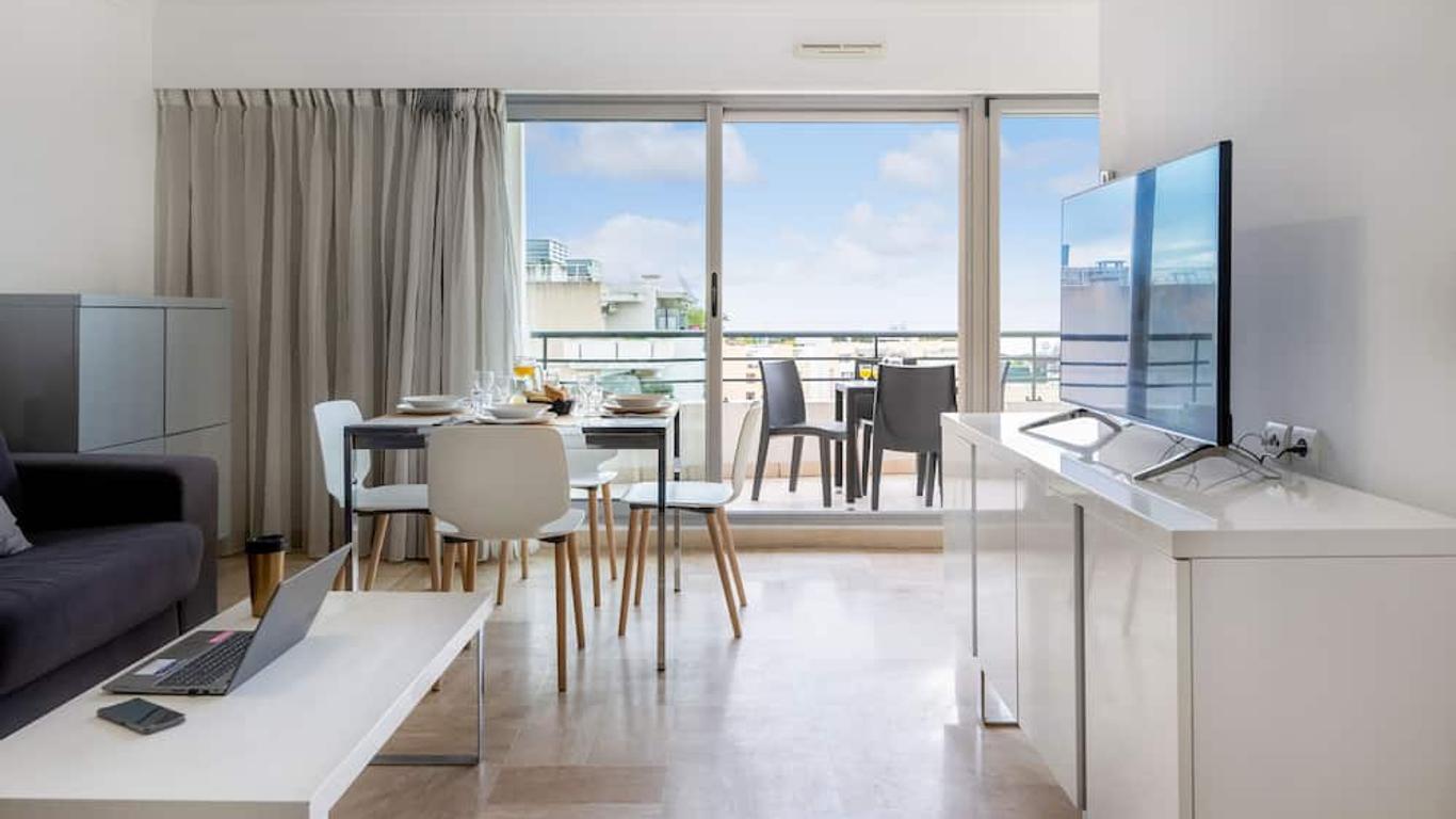Nemea Appart Hotel Le Lido Cagnes sur Mer เนเมีย อพาร์ทโฮเทล เล ลิโด กาญจ์ ซูร์ เมอร์