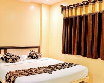 Hotel Sai Balaji - Shirdi - 臥室