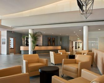 Hilton Garden Inn Rome Airport - Fiumicino - Lobby