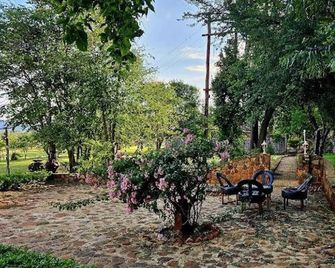 Rising Rocks Farm - Hikes, Boma, Pool - Magaliesburg