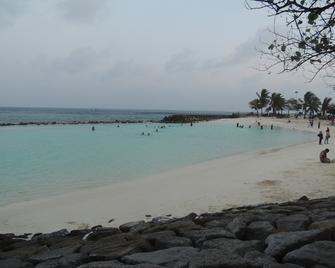 Off Day Inn - Malé - Spiaggia