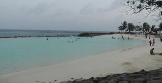 Off Day Inn - Malé - Playa