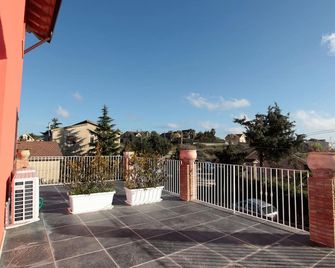 La Casa Rossa Country House - Piazza Armerina - Μπαλκόνι