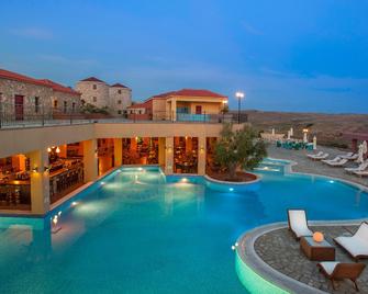 Varos Village Boutique Hotel - Város - Pool