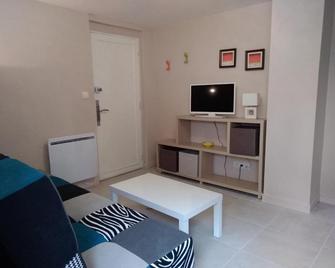 Le Clos Doménat 1 - Brive-la-Gaillarde - Living room