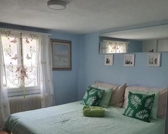 Dorf Guest Room Morschach mit privat T&B - Morschach