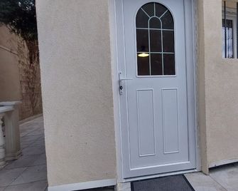 Appartement2 Pièces - Goussainville - Building