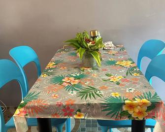 Otaha 3, Vaiotaha Lodge - Vaitape - Jadalnia