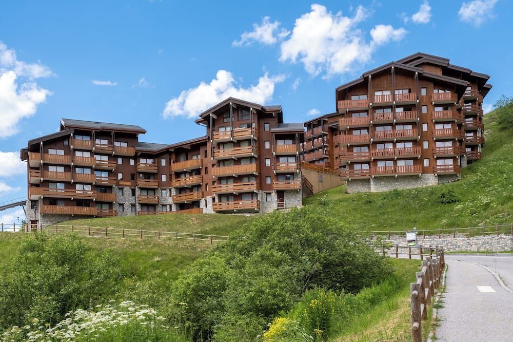 بيير فاكاونس ريزيدونس بريميم لي كريت