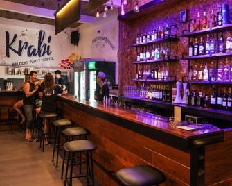 Balcony Party Hostel - Adult 18+ - Thị trấn Krabi - Bar