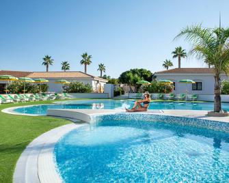 Voi Le Muse Essentia - Zambrone - Pool