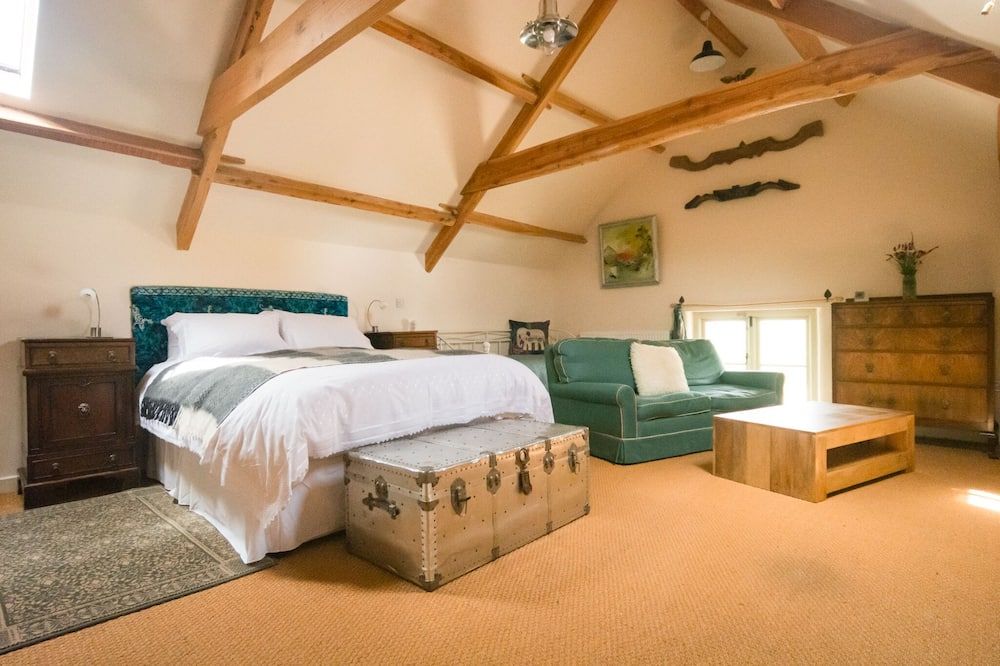 Apartment Ensuite - Willow - Haselbury Plucknett - Bedroom