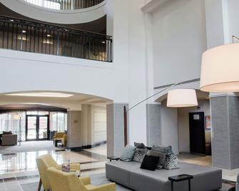 Courtyard by Marriott Hickory - Hickory - Lobby