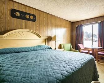 OYO Hotel Holly Springs Ms - Holly Springs - Habitación