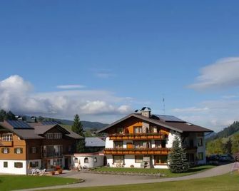 Gästehaus Mathies - Mittelberg