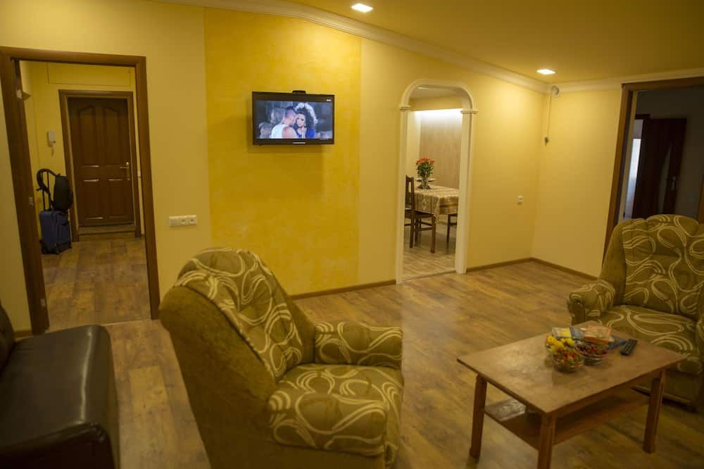 Your Hostel - ירבאן - סלון