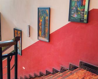 Valiha Hotel Antananarivo - Antananarivo - Stairs