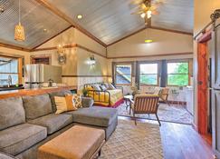Pet-Friendly Outdoor Paradise with Grill, Decks - Thurman - Living room