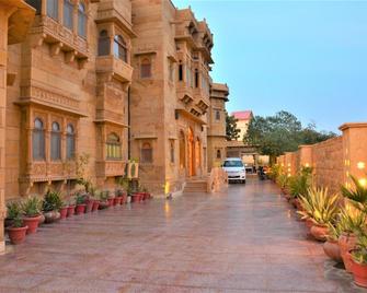 The Gulaal - ג'יסלמר - נוף חיצוני