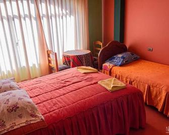 Olas del Titicaca Backpackers Hostel - Copacabana - Habitación