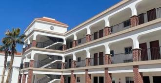 Hotel Dunas Near Consulate - Ciudad Juárez - Edificio
