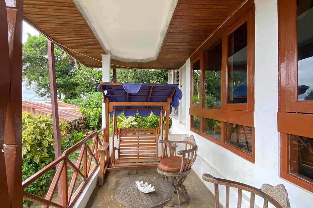 Evergreen Lodge - Padang - Balkon