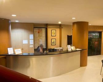 Vista Hotel Recto - מנילה - דלפק קבלה