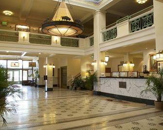 Historic Plains Hotel - Cheyenne - Lobby