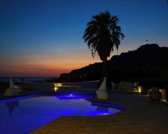 Casa Serena - San Juan del Sur - Piscina