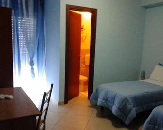 B&B Emmanuel - Reggio di Calabria - Ložnice