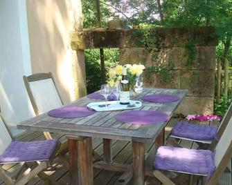 Country Cottage /the kingfisher shelter - Laiz - Restaurante