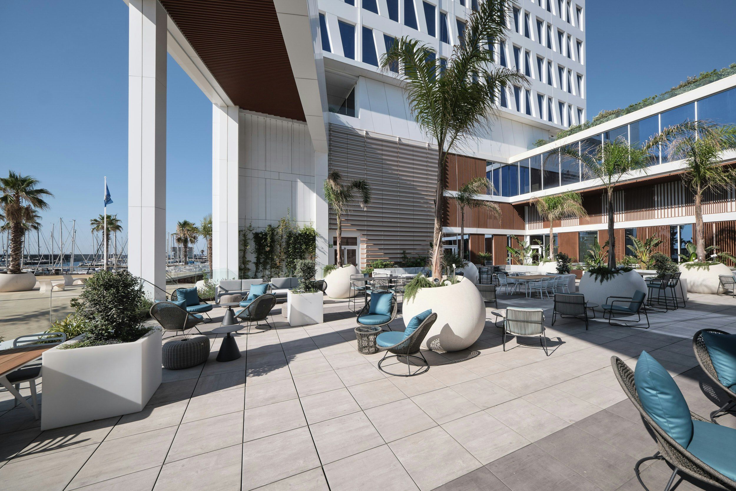 Hotel Marina Badalona - Badalona - Pátio