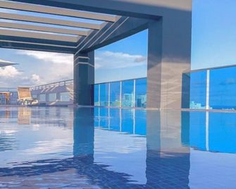 Luxurious and Cozy Apartment in Piantini - سانتو دومينغو - حوض السباحة