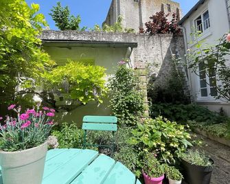 Hotel de la Sologne - Beaugency - Binnenhof