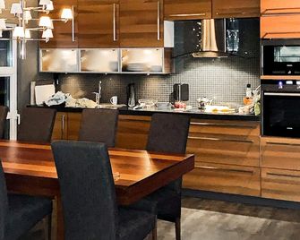 Holiday Home in Inndyr - Inndyr - Kitchen