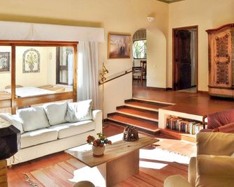 Elegant Villa in Vilamoura with Private Pool - Vilamoura - Living room