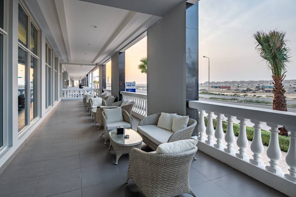 بارك ان من راديسون - منطقة الصناعية جبيل - الجبيل - شرفة