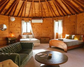 Byron Hinterland / Mountain Rainforest / Permaculture Farm - Pet Friendly! - Mullumbimby
