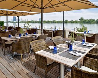 Hilton Vienna Waterfront - Wina - Restoran