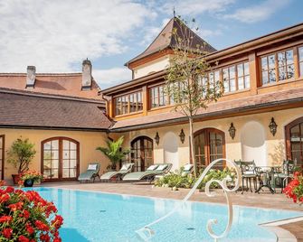 Hotel Schloss Dürnstein - Durnstein - Pool