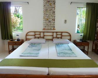 Marcosas Cottages Resort - Moalboal - Спальня