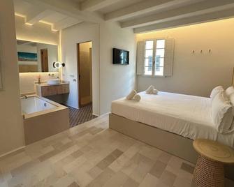 Setblaus Boutique Hotel - Ciutadella de Menorca - Bedroom
