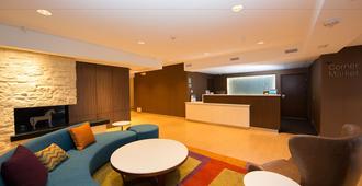 Fairfield Inn & Suites by Marriott Burlington - Burlington - Lobby
