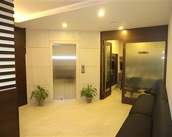 Relax Suites Hotel - Ghāziābād - Lobby