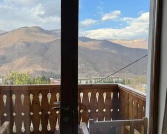 Verin Tun - Dilijan - Balcony